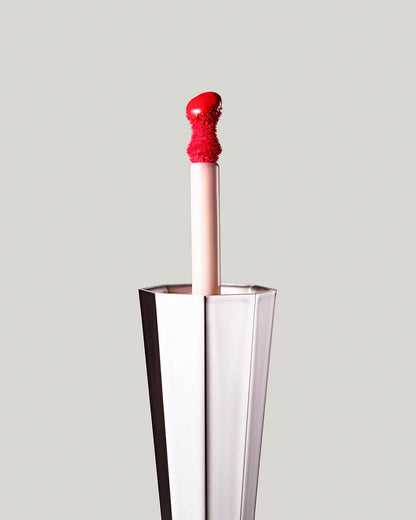 Stunna Lip Paint applicator on a light background